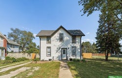 904 Main Street, Tabor, IA 51653