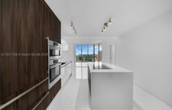 851 NE 1st AVE, Miami, FL 33132