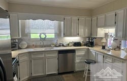 412 Mountain Lane, BLUEFIELD, VA 24605