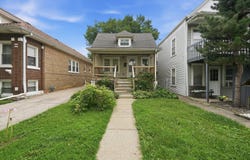 1329 MAPLE Avenue, Berwyn, IL 60402