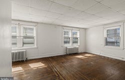 392 AVON Road, UPPER DARBY, PA 19082