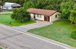 203 N Elm St, Beloit, KS 67420