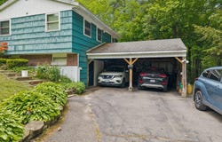 10 Ridgewood Drive, Augusta, ME 04330