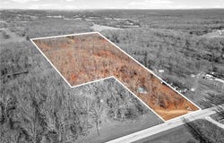 22805 CC Highway, Warsaw, MO 65355