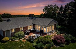 93 Wheel Meadow Dr, Longmeadow, MA 01106