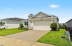 3951 KENNEBUNK Loop, MOUNT DORA, FL 32757