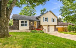 817 E Cothrell Street, Olathe, KS 66061