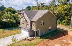 611 8th Avenue, Lenoir City, TN 37771
