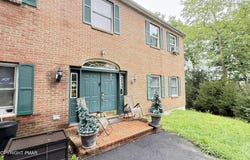 193 St Andrews Drive, Bushkill, PA 18324