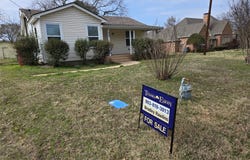 404 S Pecan Street, Bells, TX 75414