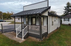 502 North Highway 5, Versailles, MO 65084