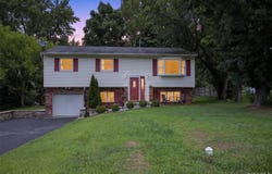 32 Surrey Road, Chester, NY 10918