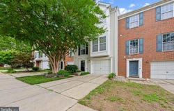 21980 BOX CAR Square, STERLING, VA 20166