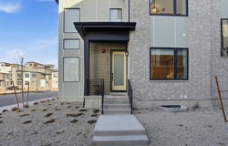 2011 E BEVERLY Dr, Holladay, UT 84117