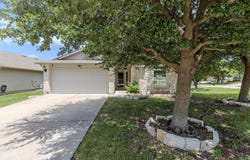 327 Comal Run, Hutto, TX 78634