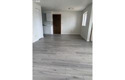 574 E REEDER Dr, Hermiston, OR 97838