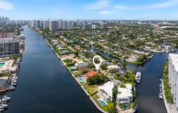 507 Palm Dr, Hallandale Beach, FL 33009