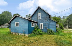 125 N Chippewa, Shepherd, MI 48883
