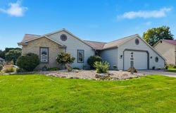 10301 Copper Tree Place, Fort Wayne, IN 46804-4284