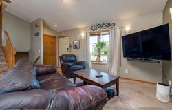 1114 Engesser Lane, Saint Peter, MN 56082