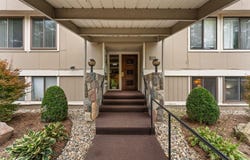 1660 Cliffs Landing, Ypsilanti, MI 48198