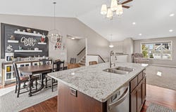 6642 96th Street S, Cottage Grove, MN 55016