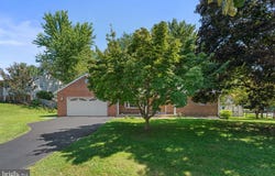 24101 LOG HOUSE RD, GAITHERSBURG, MD 20882