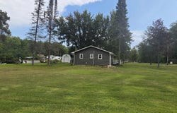 4737 Peninsula Road, Hale, MI 48739