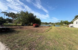 257 LAKE Lane, DEBARY, FL 32713