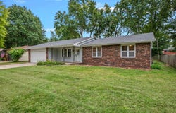 610 EVERGREEN Drive, Chatham, IL 62629