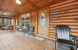 930 Wilderness Tr, Oneida, TN 37841