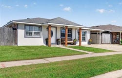 3512 DECOMINE Drive, Chalmette, LA 70043