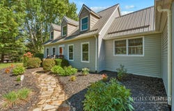 177 Amberidge Dr, Jefferson, NC 28640
