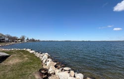 272 E Lakeshore Drive, Waubay, SD 57273