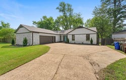 4076 OAK ROAD, Bartlett, TN 38135