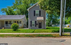38 S QUEEN Street, DOVER, DE 19904