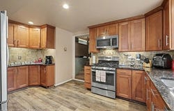 1869 Middle Trail Road, Commerce Twp, MI 48390