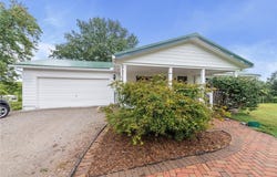 10465 N Highway, Orrick, MO 64077