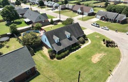 81 WOODCHASE Dr, Brighton, TN 38011