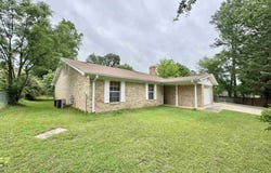 307 Locklear Avenue, Longview, TX 75605