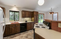 372 Schweitzer Mountain Rd, Sandpoint, ID 83864