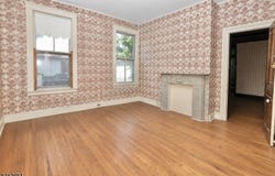 27 Augusta St, Irvington Twp., NJ 07111-3503
