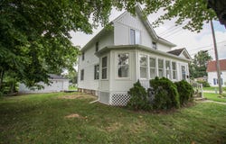 822 N Main Street, Three Rivers, MI 49093