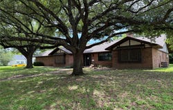 803 Val Verde Place, Marlin, TX 76661