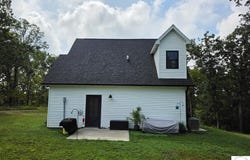 21868 Rosewood Drive, Versailles, MO 65084