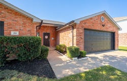 424 NE Murphy Road, Burleson, TX 76028