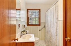 11 AVALON LN, Lexington, VA 24450