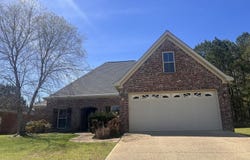 8365 Ole Cobblestone Drive, Meridian, MS 39305
