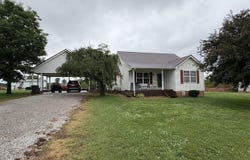 932 Randolph Road, Edmonton, KY 42129