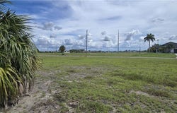 1315 NW 8th Terrace, Cape Coral, FL 33993